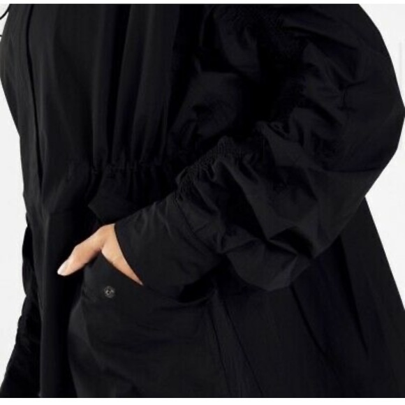 Fabletics Giana Black Oversized Jacket - Picture 3 of 9